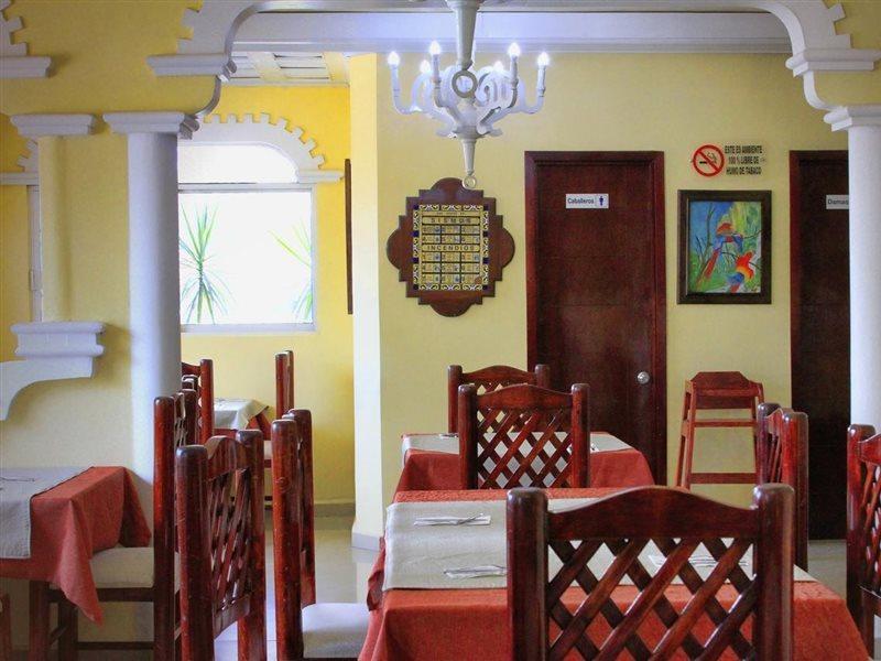 Hotel Baez Carrizal Villahermosa Bagian luar foto