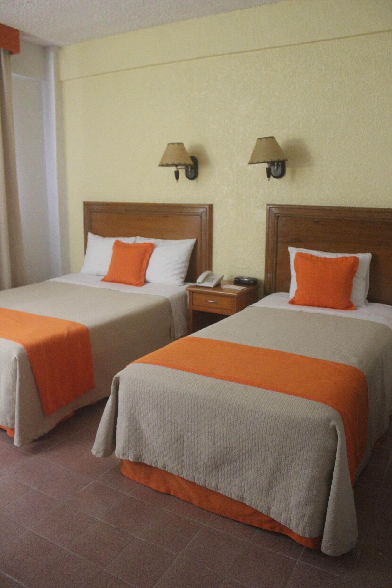Hotel Baez Carrizal Villahermosa Bagian luar foto