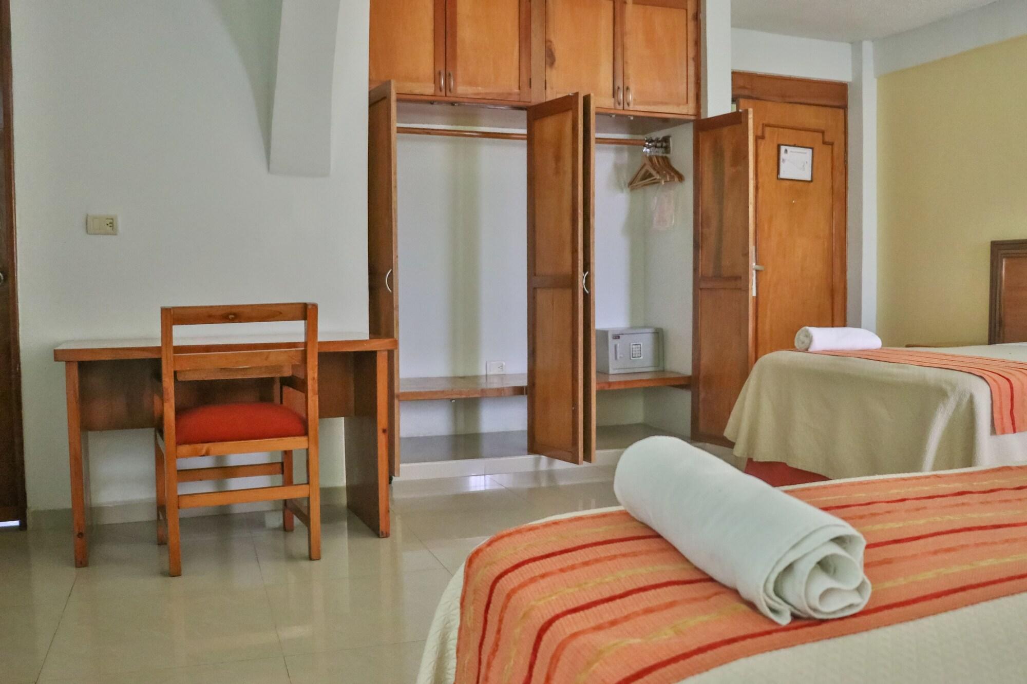 Hotel Baez Carrizal Villahermosa Bagian luar foto
