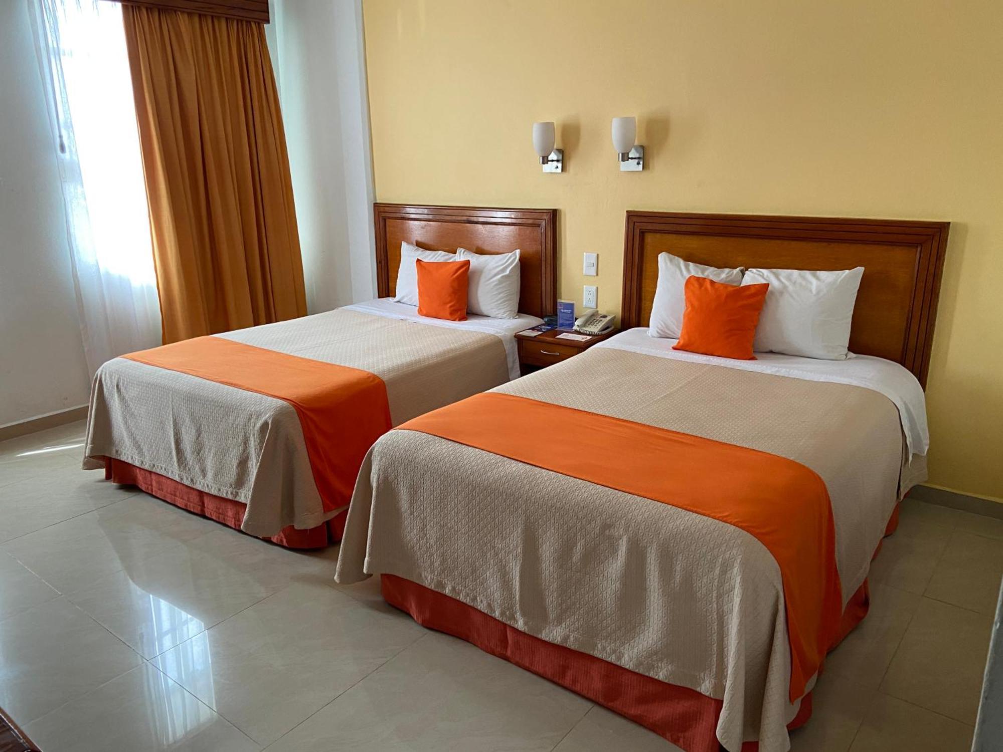 Hotel Baez Carrizal Villahermosa Bagian luar foto