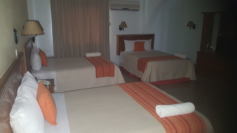 Hotel Baez Carrizal Villahermosa Bagian luar foto